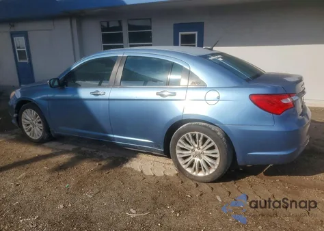 2011 Chrysler 200 Limited z USA, uszkodzony, nr VIN 1C3BC2FGXBN533693